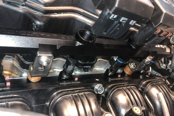 Radium Engineering Radium Engineering Port Injection Fuel Rail Kit - Honda Civic Type-R FK8 17-21/FL5 22+, product image, part 20-0428